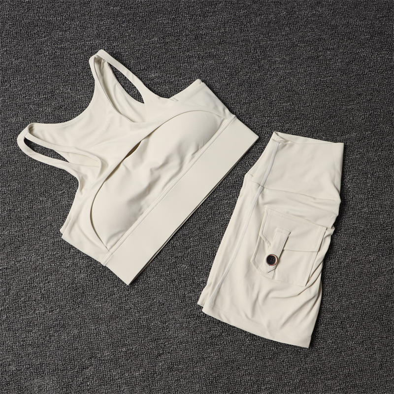 Yoga Fitness Kleidung - フィットネスショーツヨガセット女性のトラックスーツハイウエストスポーツウェアブラジャーワークアウトレギンスサイクリングジムショーツスポーツスーツポケット付き