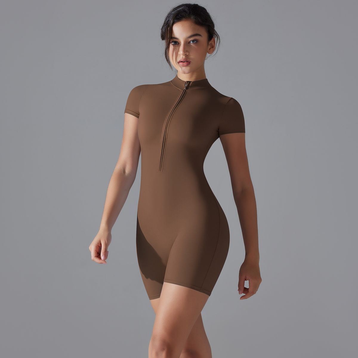 ヨガセット女性のジャンプスーツワンピーススーツジッパー半袖ジ - Yoga Fitness Kleidung のレビューと価格