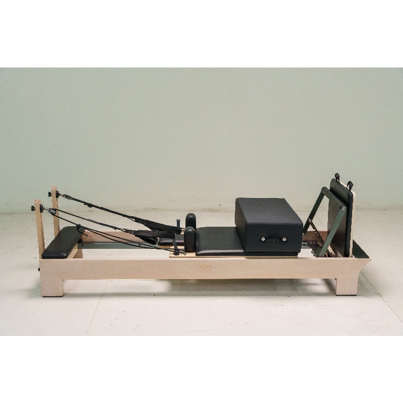 ヨガピラティスジムフィットネス メープルウッド ピラティス  - Yoga Fitness Pilates Reformer のレビューと価格