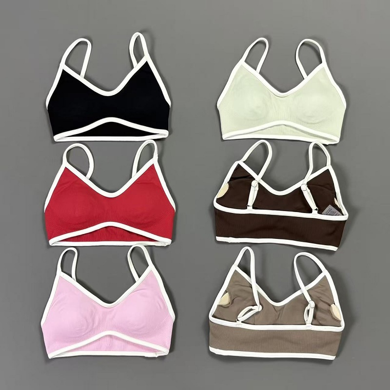女性用コントラストラインヨガブラ Vネック ホワイトエッジ  - Yoga Fitness Tapis のレビューと価格